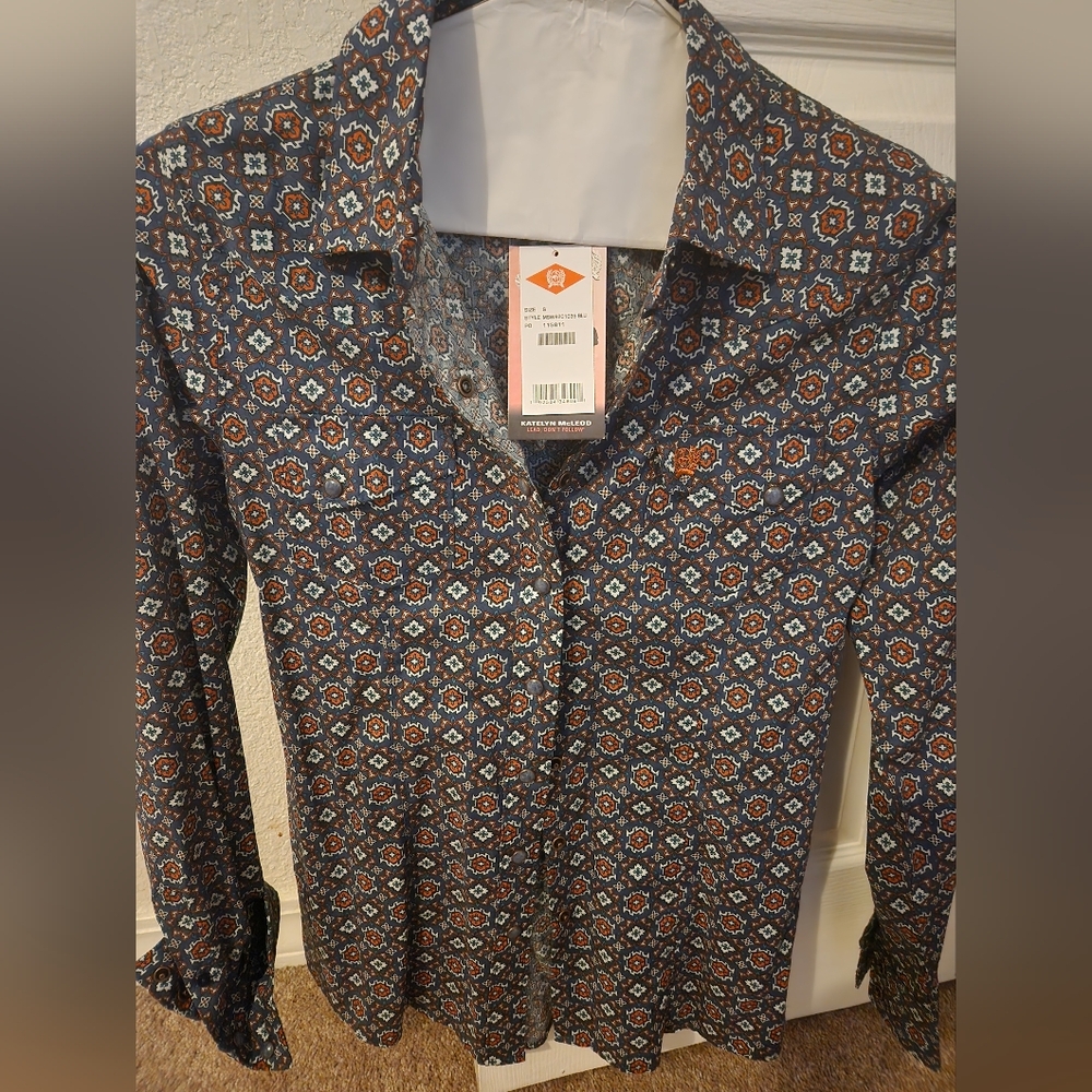 Long sleeve shirt